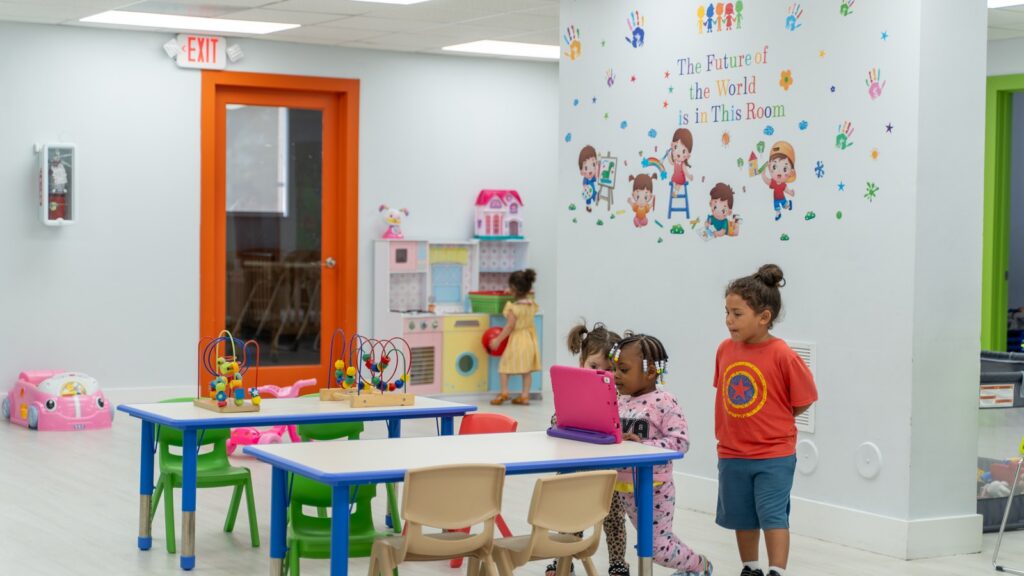What Does a Day at a PPEC Look Like? An Hour by Hour Guide